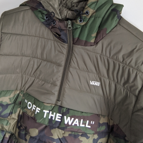 🆕🌿VANS PUFFER JACKET🌿 - Picture 9 of 11